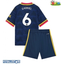 Arsenal Gabriel Magalhaes #6 Bortedraktsett Barn 2026-27 Kortermet (+ Korte bukser)